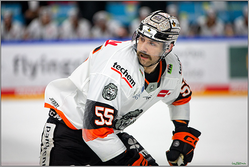 PENNY DEL; Koelner Haie- Loewen Frankfurt; Koeln, 01.12.2022